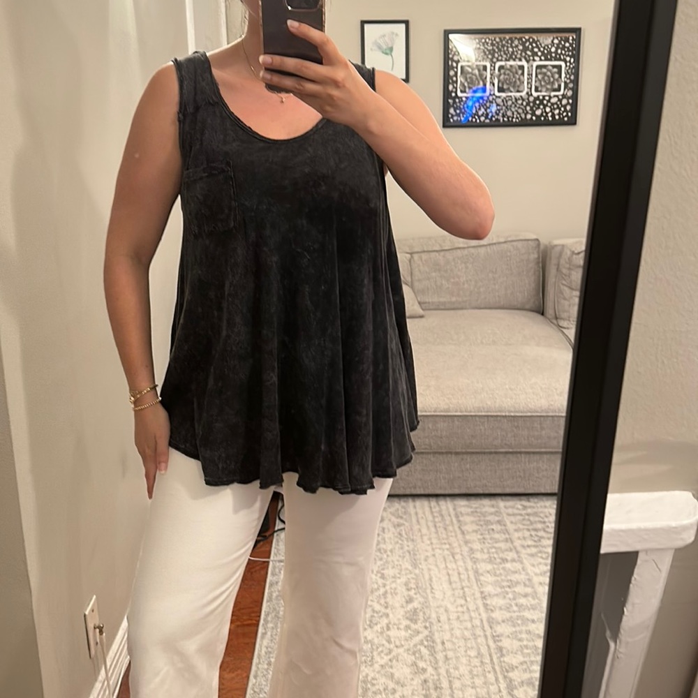 Black flowy tank top